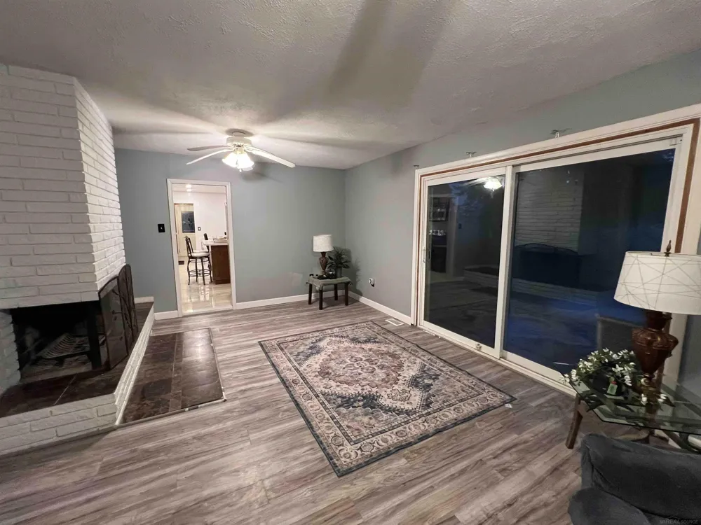 13775 mesmer Road Berlin Township, MI 48002