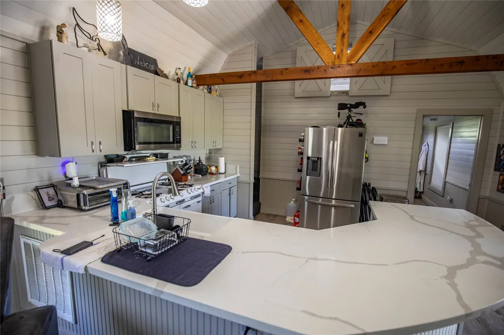 9393 Us Highway 87 E Westhoff, TX 77994