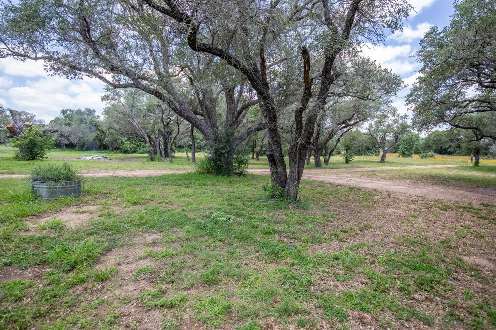 9393 Us Highway 87 E Westhoff, TX 77994