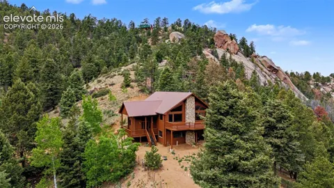 455 Lost Canyon Heights