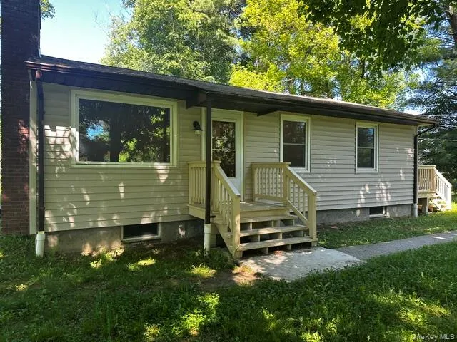 97 Cold Spring Road