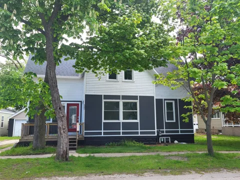 805 High Street