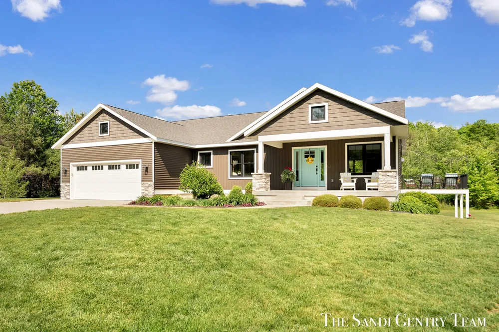 12400 Lincoln Farms Drive Grand Haven, MI 49417
