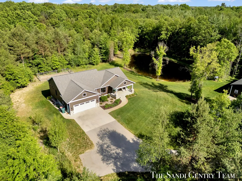 12400 Lincoln Farms Drive Grand Haven, MI 49417