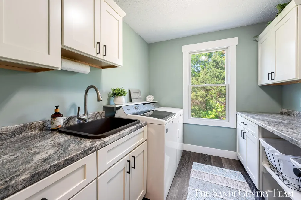 12400 Lincoln Farms Drive Grand Haven, MI 49417