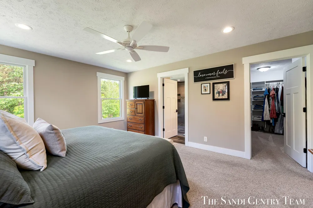 12400 Lincoln Farms Drive Grand Haven, MI 49417