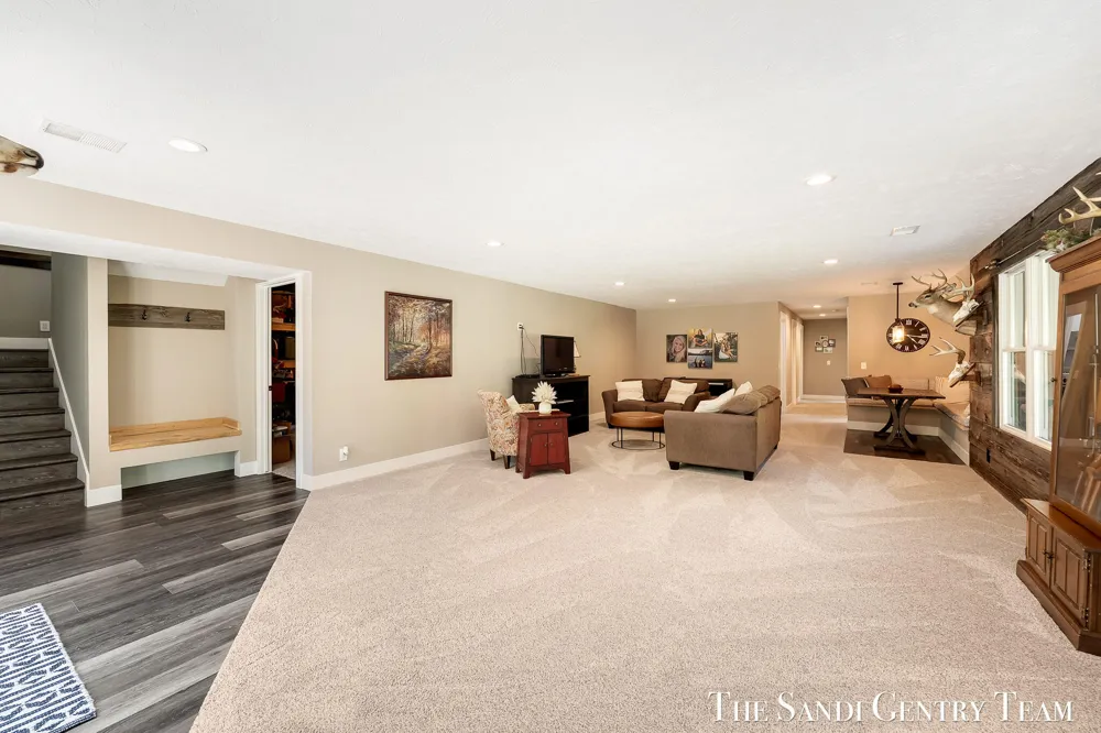 12400 Lincoln Farms Drive Grand Haven, MI 49417