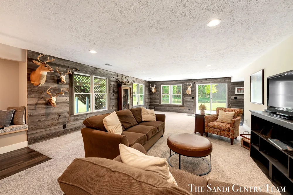 12400 Lincoln Farms Drive Grand Haven, MI 49417