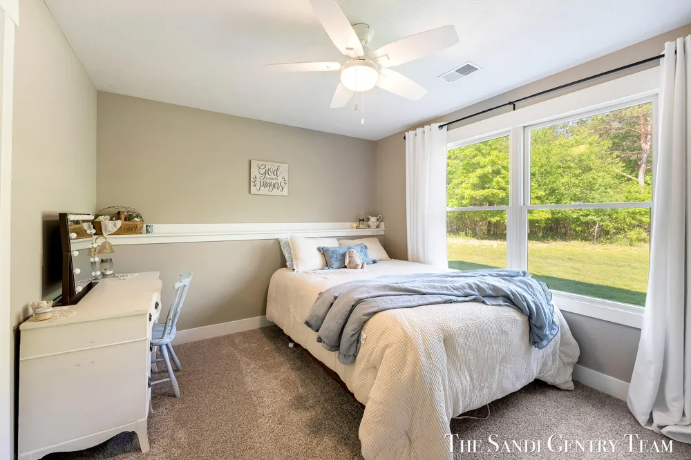 12400 Lincoln Farms Drive Grand Haven, MI 49417