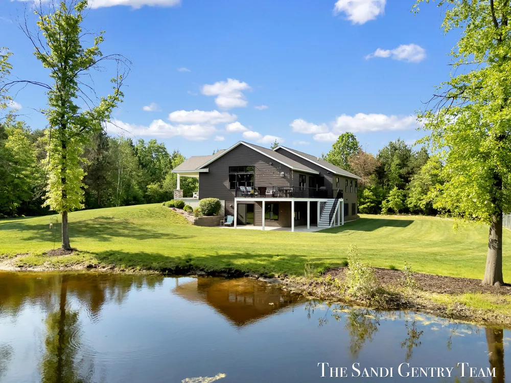 12400 Lincoln Farms Drive Grand Haven, MI 49417