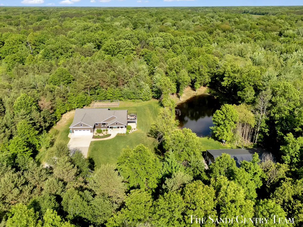 12400 Lincoln Farms Drive Grand Haven, MI 49417
