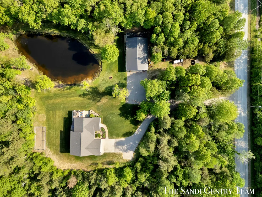 12400 Lincoln Farms Drive Grand Haven, MI 49417