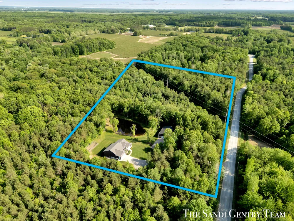 12400 Lincoln Farms Drive Grand Haven, MI 49417