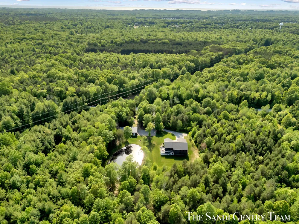 12400 Lincoln Farms Drive Grand Haven, MI 49417