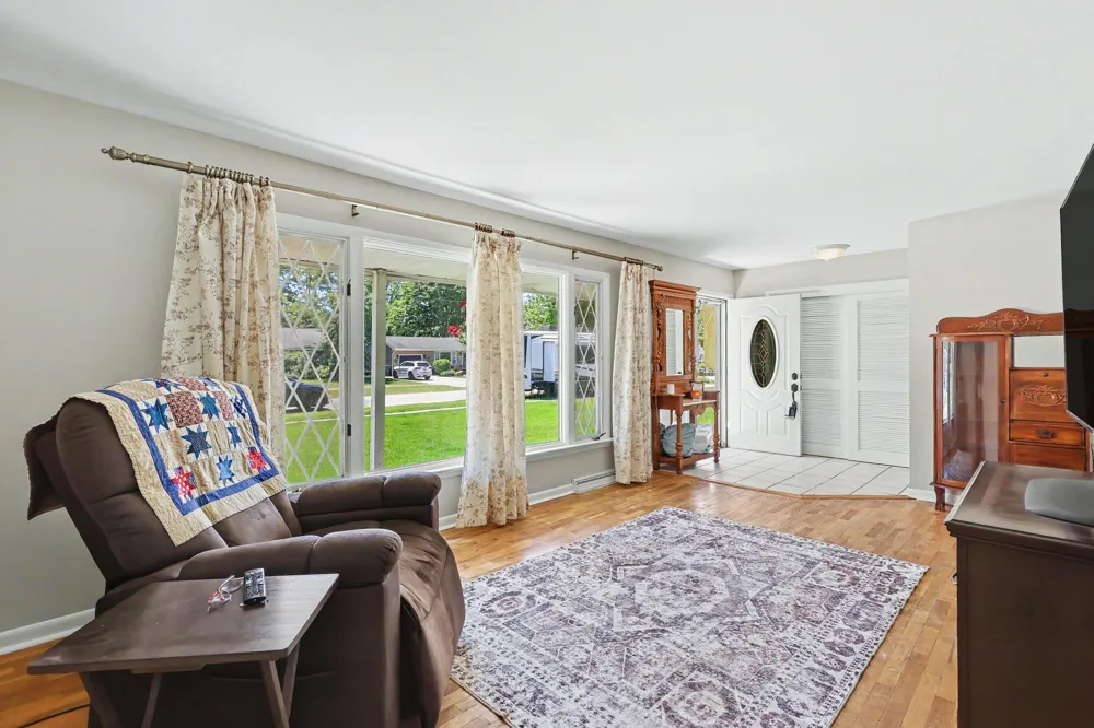 1852 Castle Avenue Norton Shores City, MI 49441