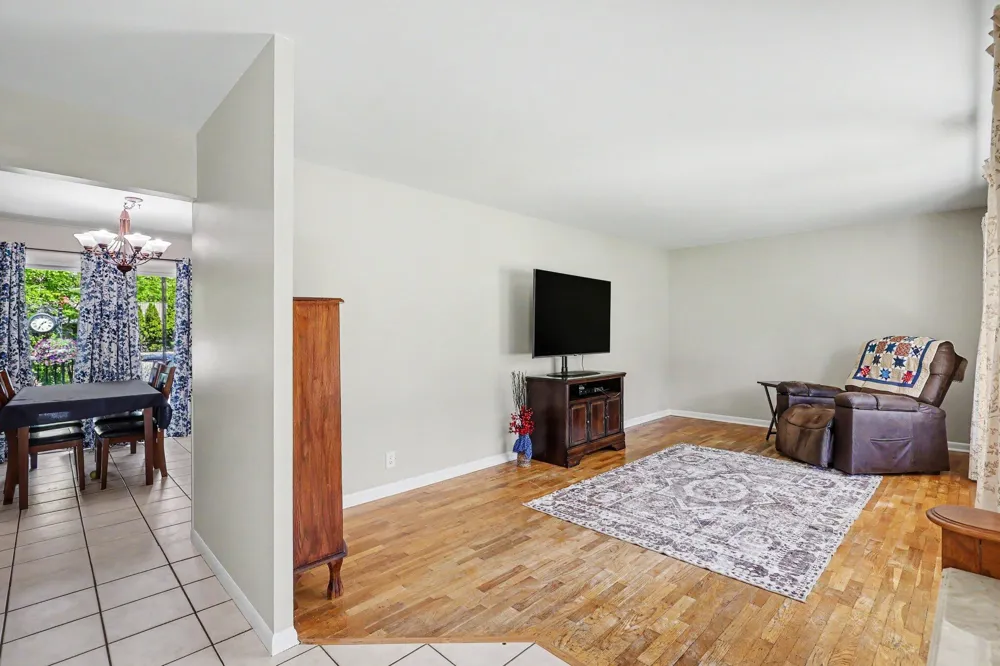 1852 Castle Avenue Norton Shores City, MI 49441