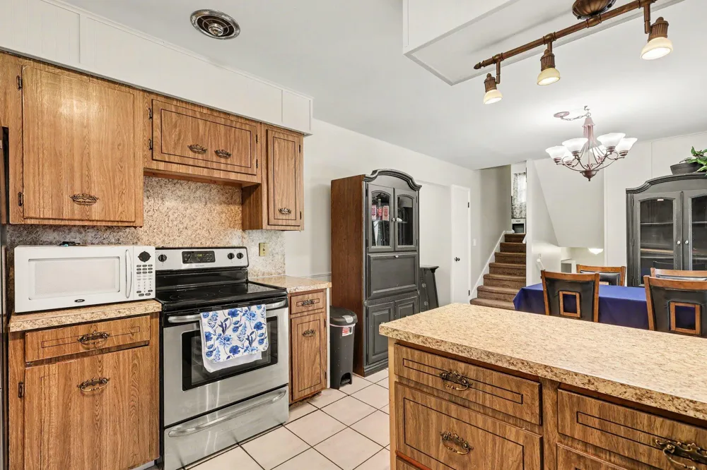 1852 Castle Avenue Norton Shores City, MI 49441