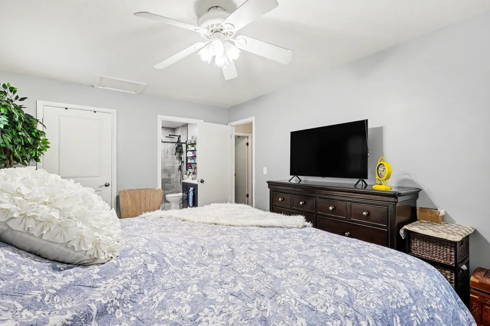 1852 Castle Avenue Norton Shores City, MI 49441