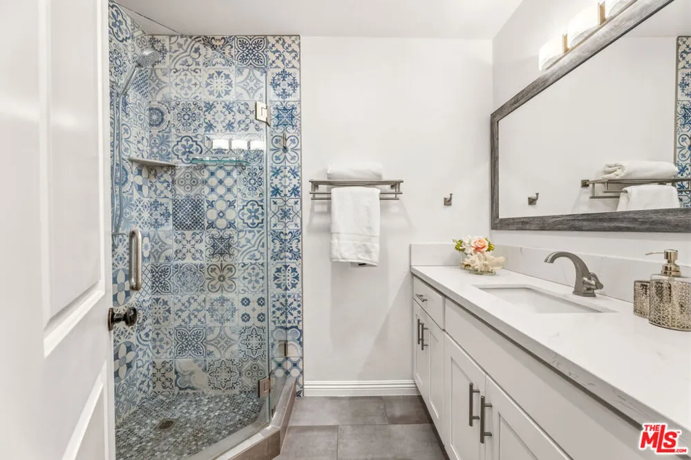12500 Huston Street #104 Valley Village, CA 91607