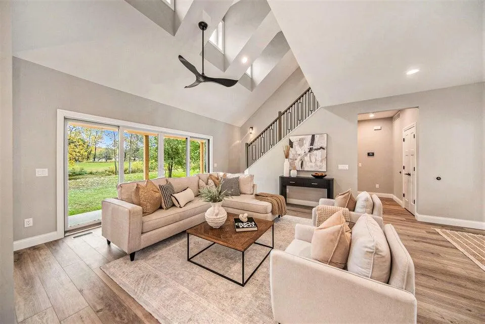 5182 Grande View Lane Jackson, MI 49201