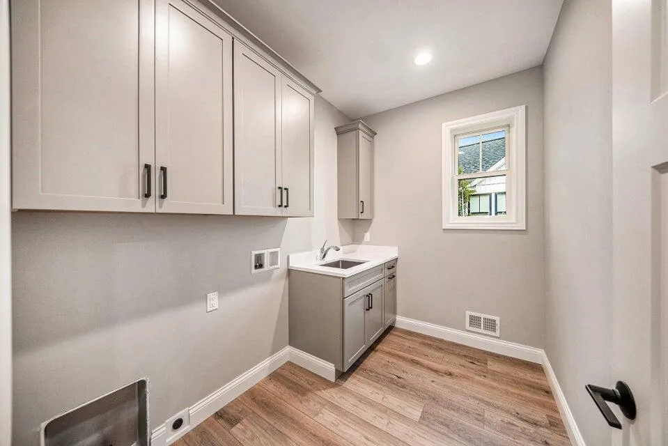 5182 Grande View Lane Jackson, MI 49201