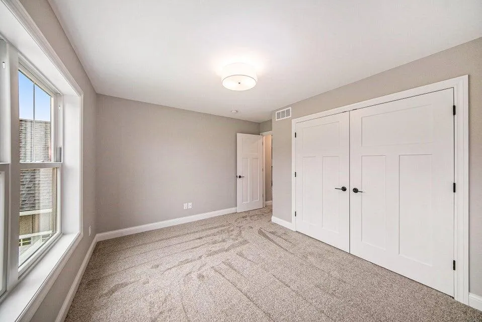 5182 Grande View Lane Jackson, MI 49201
