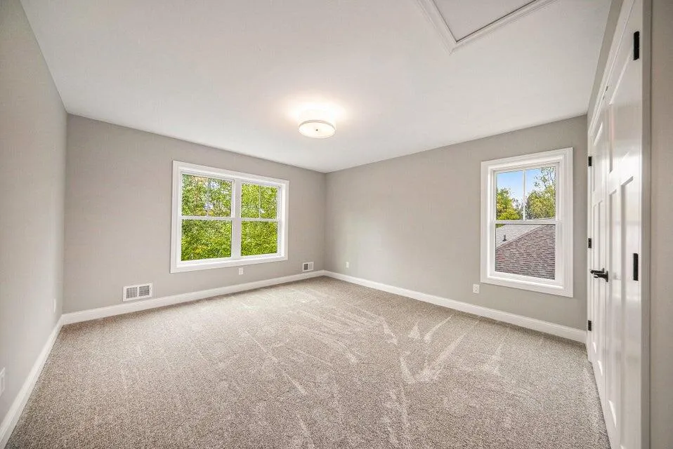 5182 Grande View Lane Jackson, MI 49201