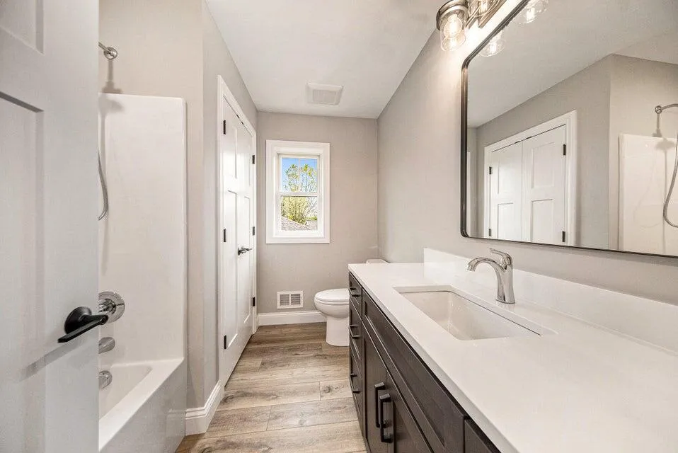 5182 Grande View Lane Jackson, MI 49201