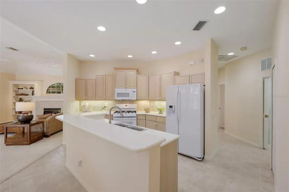 8005 WATERVIEW BOULEVARD Lakewood Ranch, FL 34202