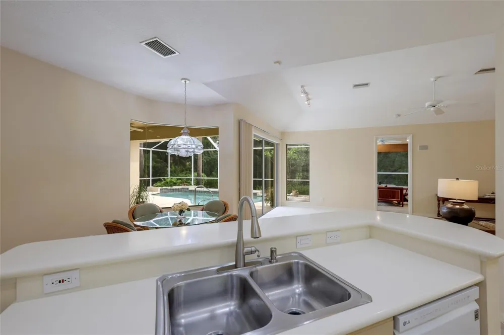 8005 WATERVIEW BOULEVARD Lakewood Ranch, FL 34202