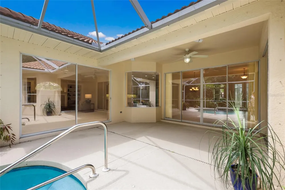 8005 WATERVIEW BOULEVARD Lakewood Ranch, FL 34202