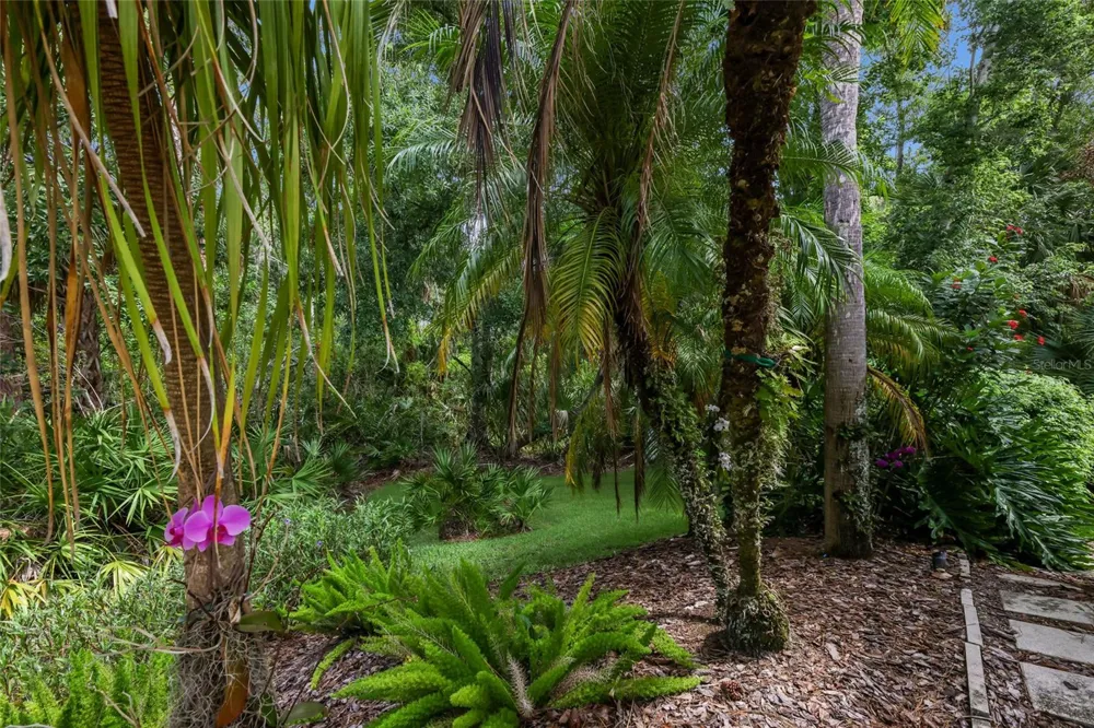 8005 WATERVIEW BOULEVARD Lakewood Ranch, FL 34202