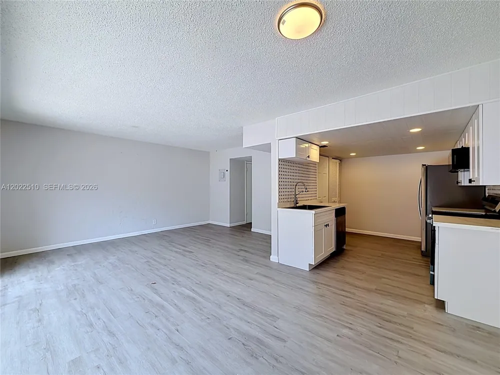 3702 SW 60th Ter #31 Davie, FL 33314