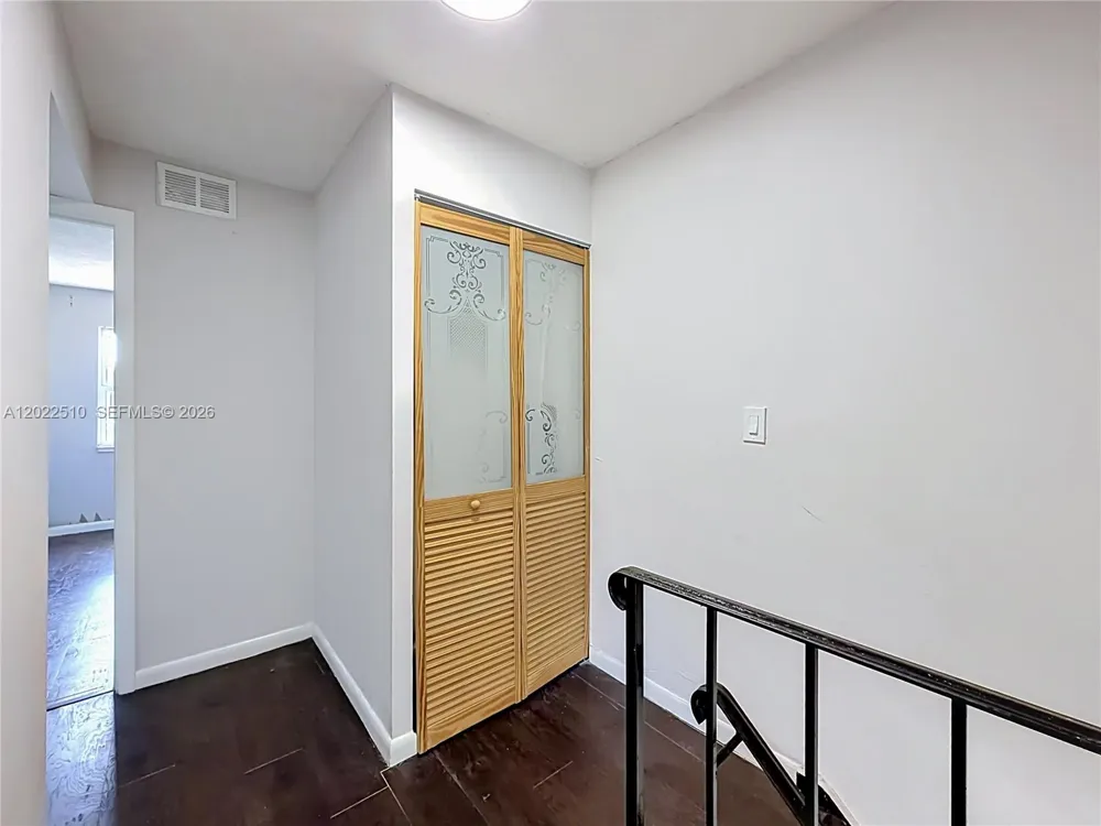 3702 SW 60th Ter #31 Davie, FL 33314