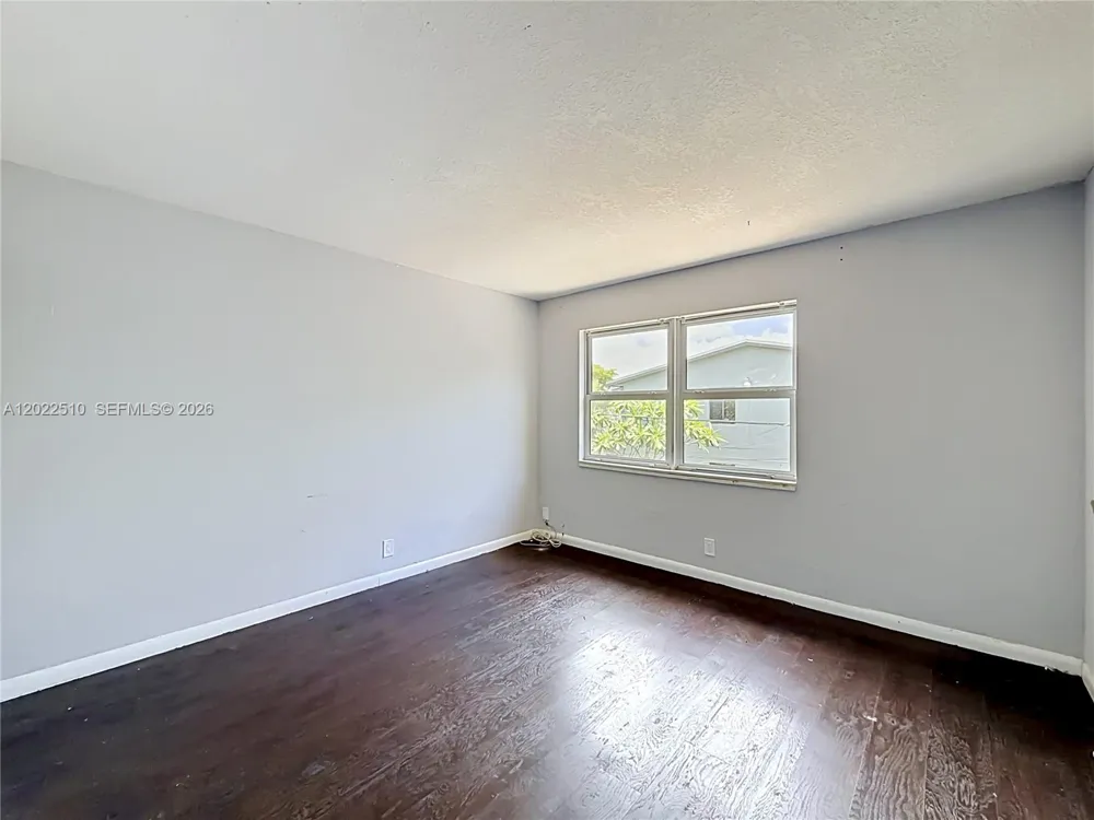 3702 SW 60th Ter #31 Davie, FL 33314