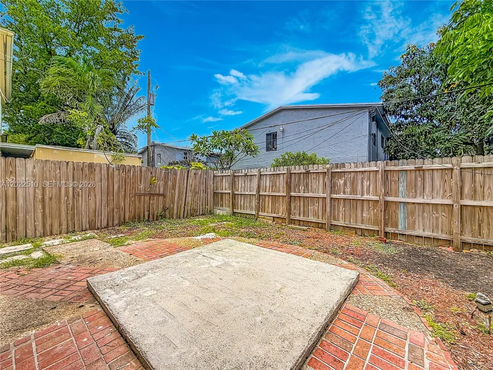 3702 SW 60th Ter #31 Davie, FL 33314