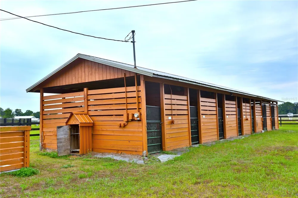 19431 NE 17TH PLACE Williston, FL 32696