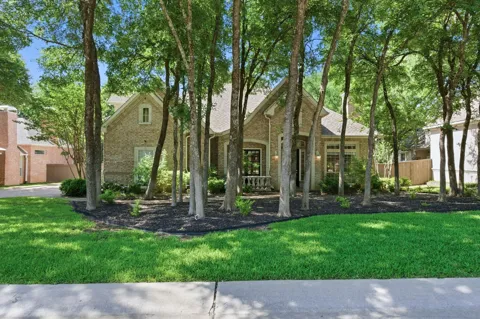 605 Blair Court
