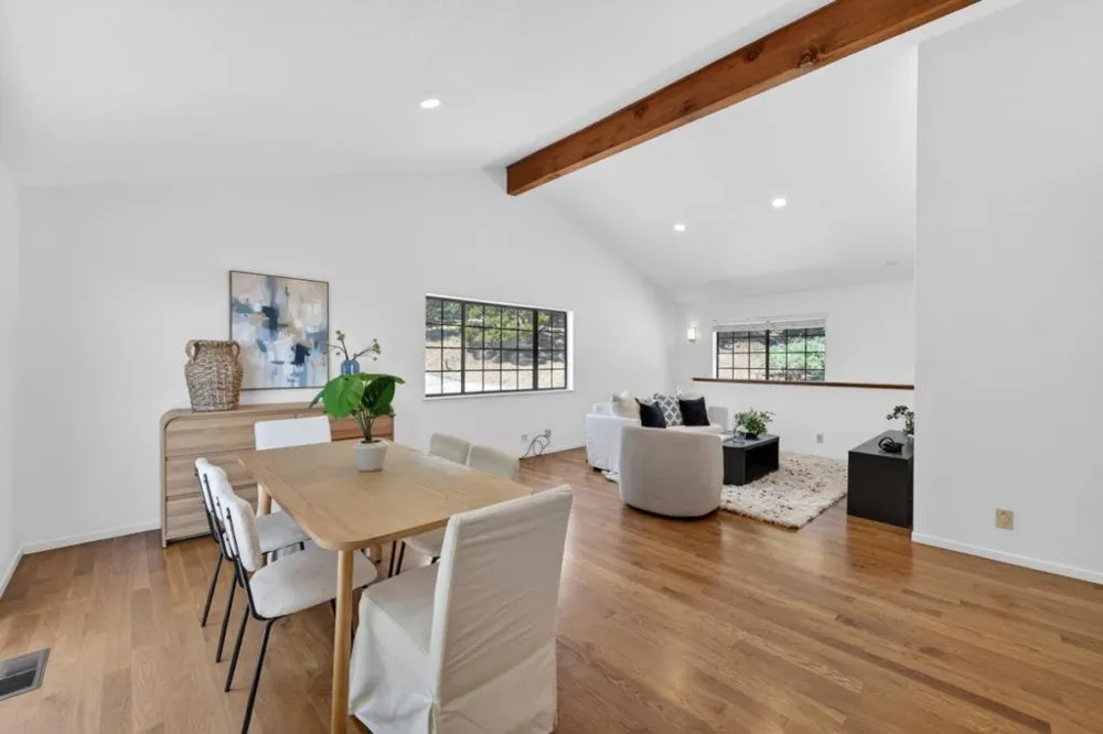 25955 Colt Lane Carmel Valley, CA 93924