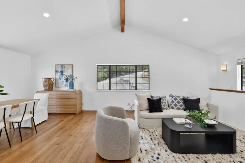 25955 Colt Lane Carmel Valley, CA 93924