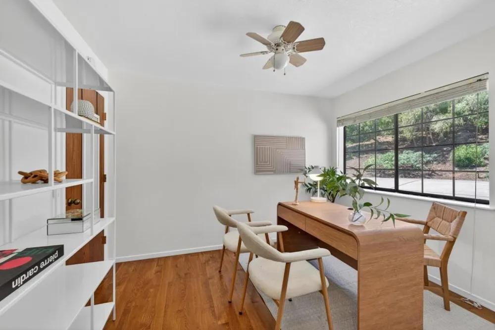 25955 Colt Lane Carmel Valley, CA 93924
