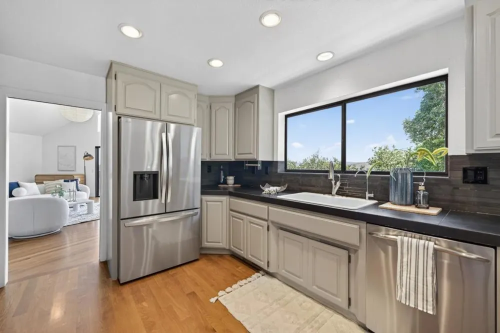 25955 Colt Lane Carmel Valley, CA 93924