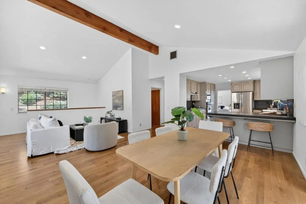 25955 Colt Lane Carmel Valley, CA 93924