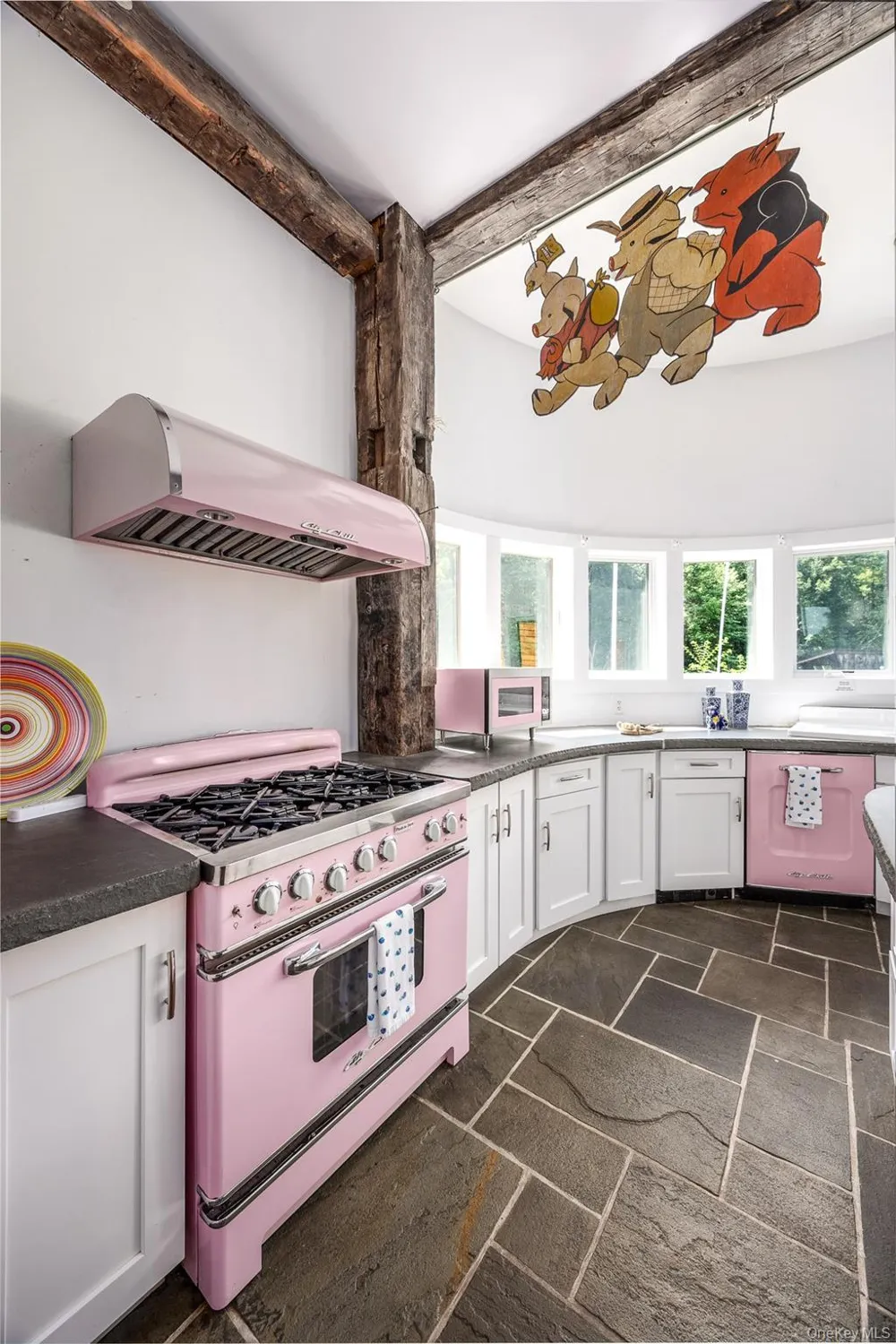 5 Downer Lane Woodstock, NY 12498