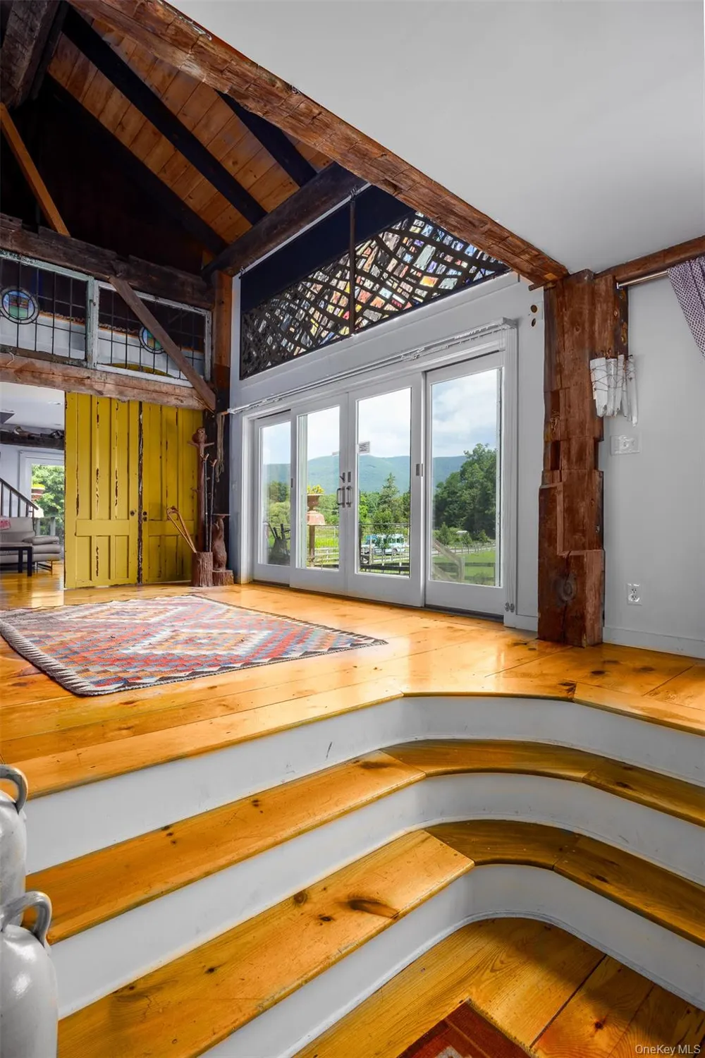 5 Downer Lane Woodstock, NY 12498