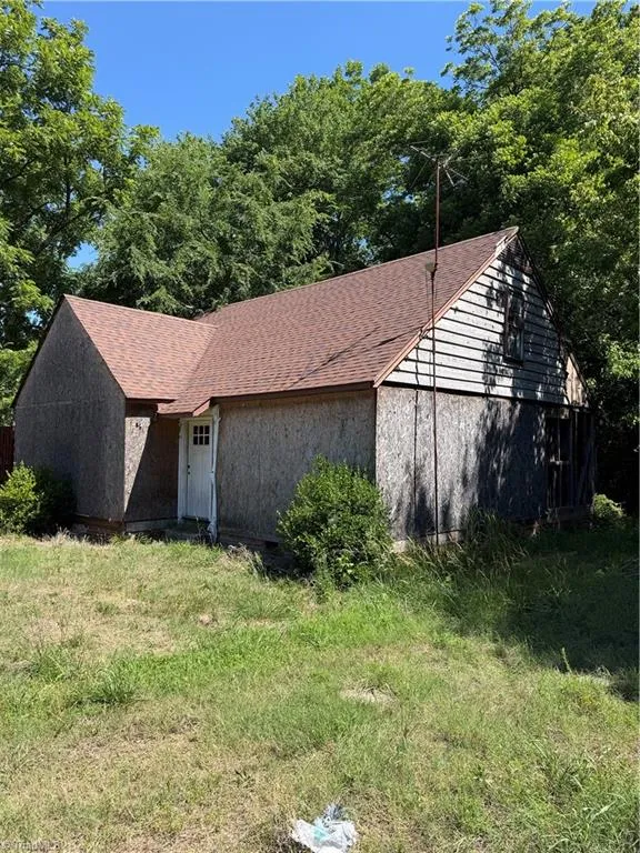 6574 US Highway 311 Sophia, NC 27350