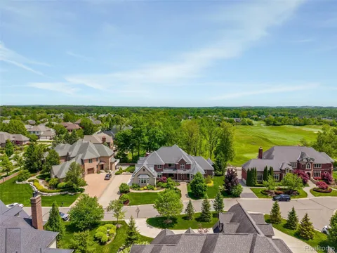 7432 Foxburg Court