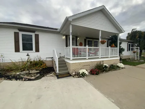 1559 Larkmore Lane