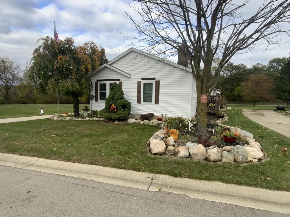 1559 Larkmore Lane Grass Lake Charter Township, MI 49240