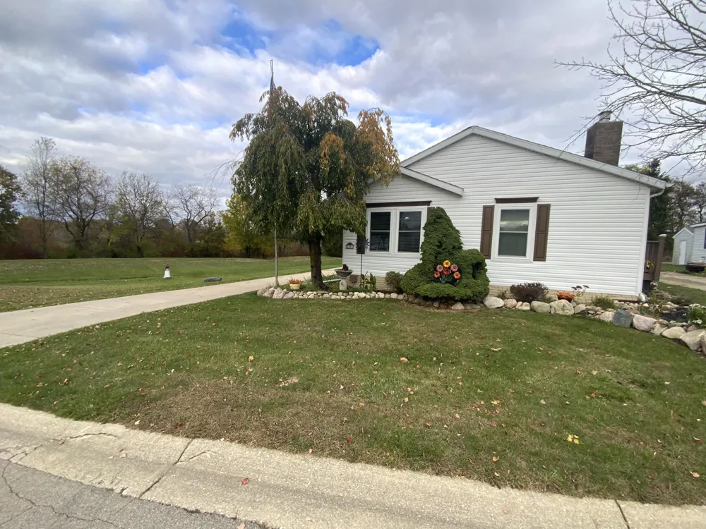 1559 Larkmore Lane Grass Lake Charter Township, MI 49240